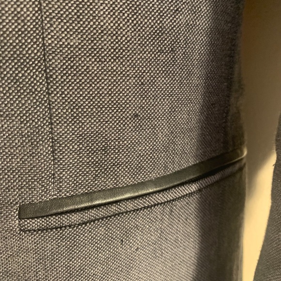 Calvin Klein Linen and Vegan Leather 2 Button Blazer Small ~36R 100% linen - Picture 3 of 5